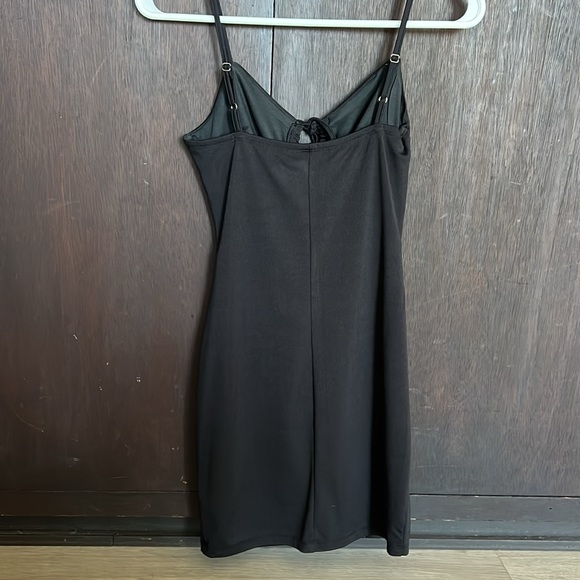 LBD - Picture 3 of 3